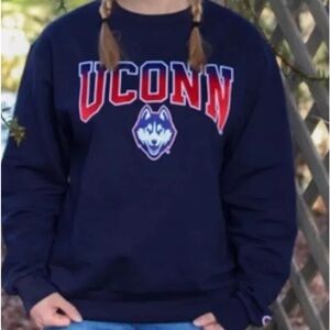 Colosseum UCONN Huskies Pullover Long Sleeve Navy Blue Sweatshirt Size Medium